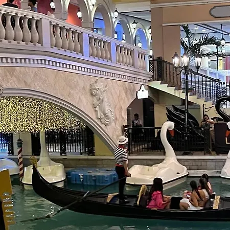 Casa Feliza Belle-Veranda Overlooking Venice Grand Canal Gondola Ride, With Pool,Gym,Tennis,Basketball Courts,Sauna And Massage Room Manila Exterior photo
